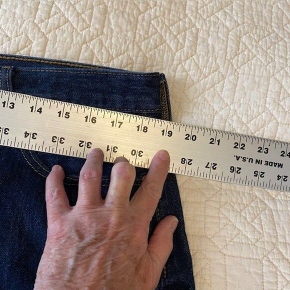 Levi's 501 Button Fly 36 X 32 Dark wash 5 pocket Straight leg Cotton Western - Picture 7 of 13